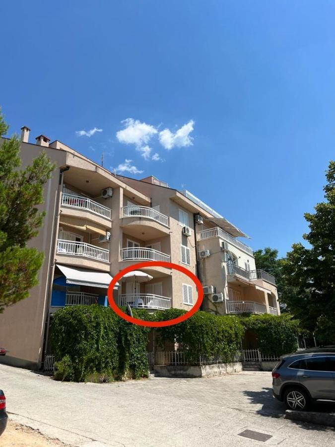 Apartman Mira Makarska Bagian luar foto